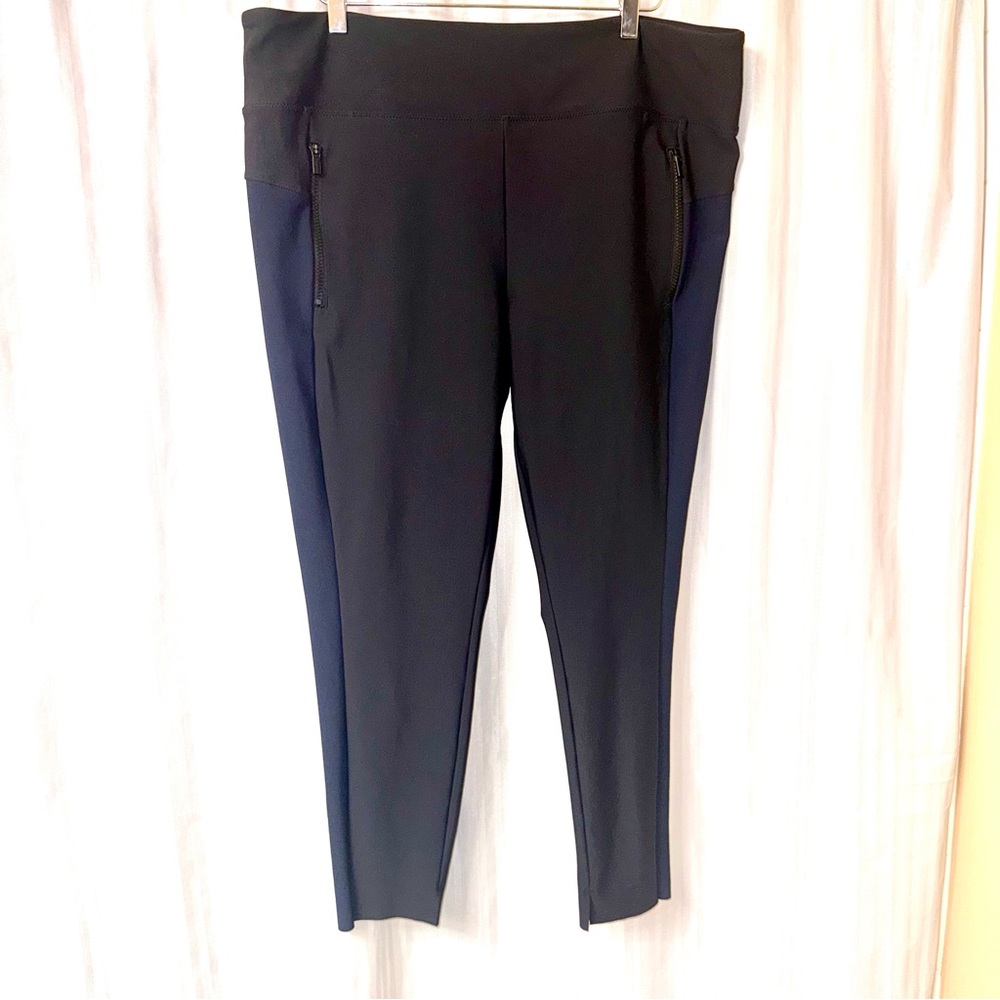 Athleta Black & Blue Leggings size 1X
